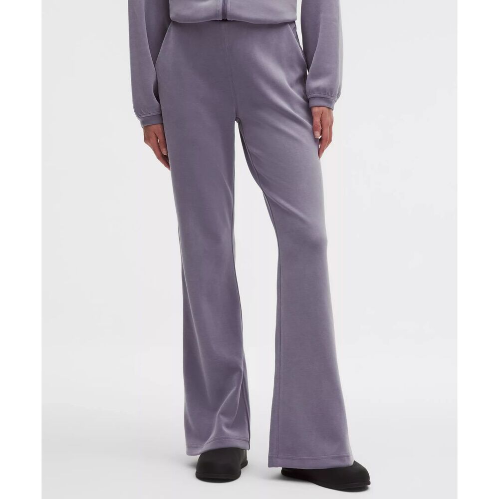 Lululemon Brushed Softstreme Mid-Rise Flared Pant Regular (NWOT)
